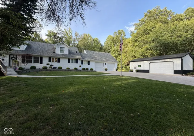 Photo 1 of Single family home for sale at 6074 N State Rd 59, Brazil, IN 47834 | MLS# 22124838 | Listing updated on 2026-09-08