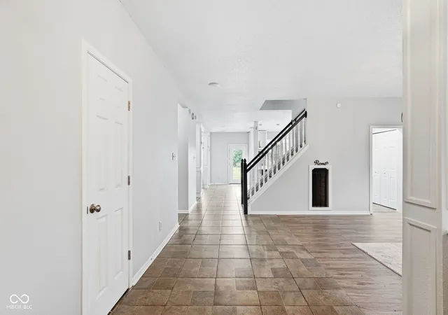 Photo 4 of Single family home for sale at 1102 Maple Run Dr, Sheridan, IN 46069 | MLS# 22124863 | Listing updated on 2026-09-28