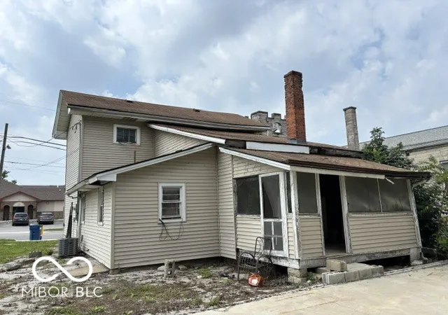 Photo 3 of Single family home for sale at 309 N Jackson St, Greencastle, IN 46135 | MLS# 22124891 | Listing updated on 2026-09-08