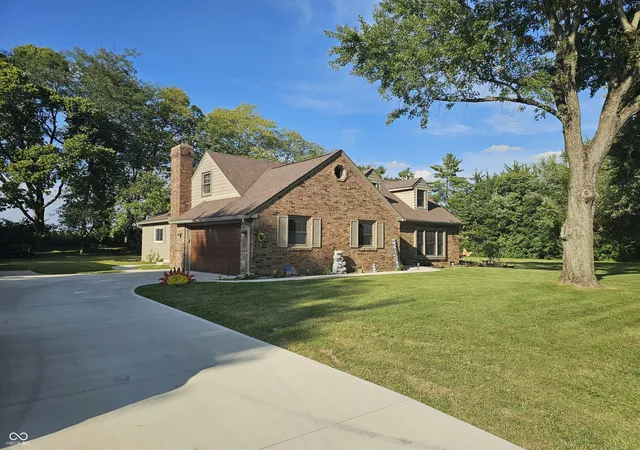 Photo 2 of Single family home for sale at 4616 Greenhill Way, Anderson, IN 46012 | MLS# 22125020 | Listing updated on 2026-09-24