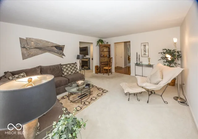 Photo 2 of Condo for sale at 541 W Hunters Dr #C, Carmel, IN 46032 | MLS# 22125048 | Listing updated on 2026-10-27