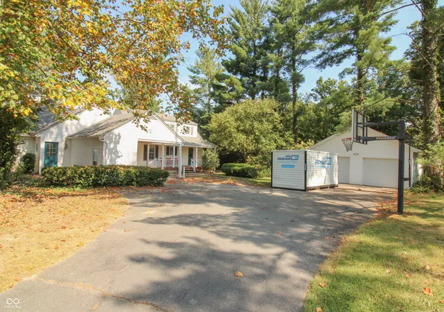Photo 2 of Sale Pending at 209 David Dr, North Vernon, IN 47265 | MLS# 22125239 | Listing updated on 2026-10-02