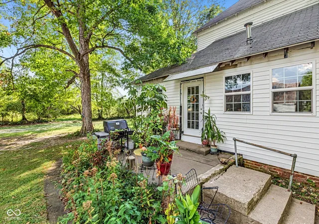 Photo 3 of Single family home for sale at 10563 N County Rd 800 E, Brownsburg, IN 46112 | MLS# 22125314 | Listing updated on 2026-09-18