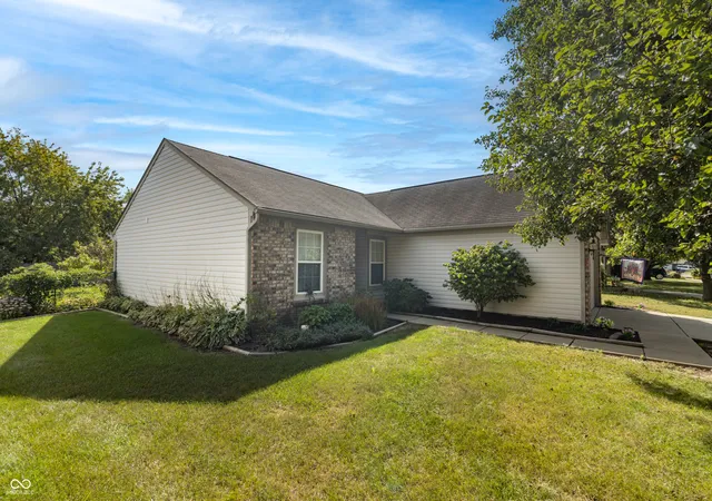 Photo 1 of Single family home for sale at 1459 Cypress Dr, Greenfield, IN 46140 | MLS# 22125488 | Listing updated on 2026-10-24
