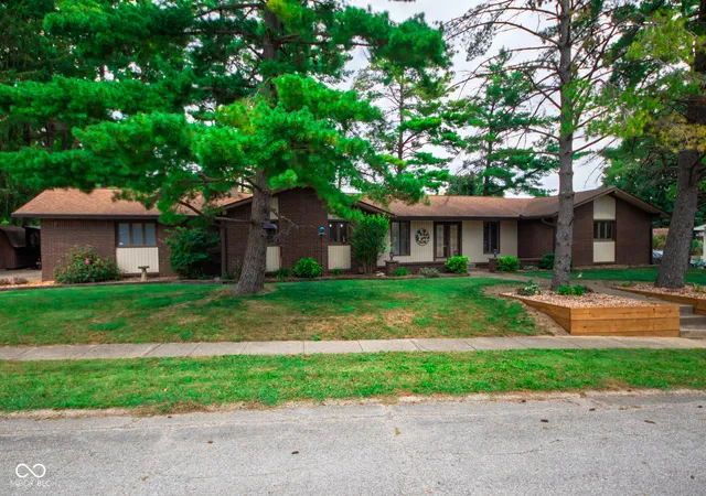 Photo 1 of Single family home for sale at 8452 Lamira Ln, Indianapolis, IN 46234 | MLS# 22125595 | Listing updated on 2026-09-18