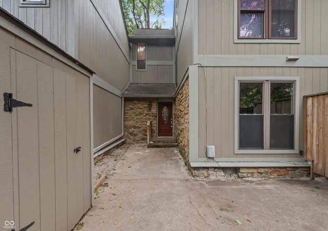 Photo 1 of Condo for sale at 4206 Woodsage Tr, Indianapolis, IN 46237 | MLS# 22125656 | Listing updated on 2026-09-18