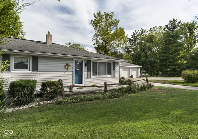 Photo 2 of Sale Pending at 602 Macy Dr, Frankfort, IN 46041 | MLS# 22125708 | Listing updated on 2026-09-18