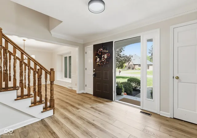 Photo 3 of Single family home for sale at 1416 Stonemill Cir S, Carmel, IN 46032 | MLS# 22125854 | Listing updated on 2026-09-19