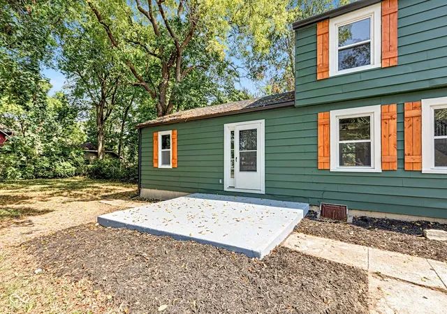 Photo 2 of Single family home for sale at 4125 Clarendon, Indianapolis, IN 46208 | MLS# 22125908 | Listing updated on 2026-10-07
