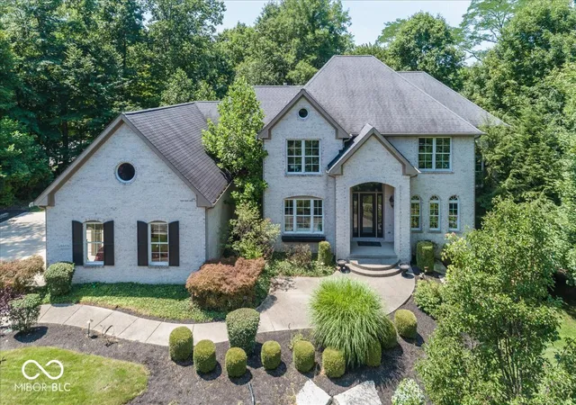 Photo 2 of Mansion for sale at 8809 William Penn Cir, Indianapolis, IN 46256 | MLS# 22125909 | Listing updated on 2026-09-25