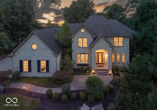 Photo 3 of Mansion for sale at 8809 William Penn Cir, Indianapolis, IN 46256 | MLS# 22125909 | Listing updated on 2026-09-25