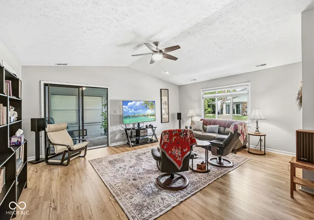 Photo 3 of Sale Pending at 7538 E Farm View Cir Dr, Indianapolis, IN 46256 | MLS# 22125925 | Listing updated on 2026-10-05