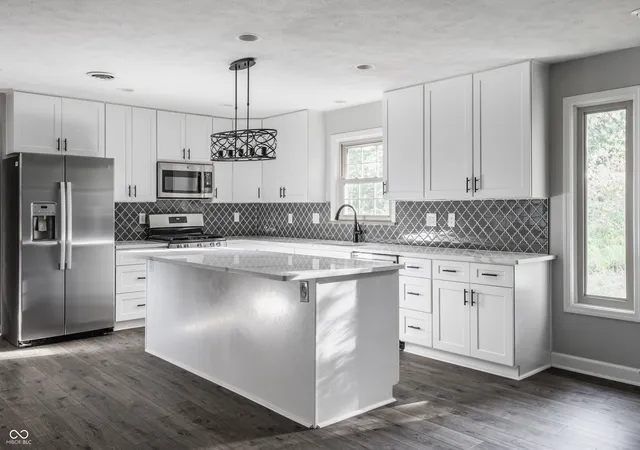 Photo 4 of Single family home for sale at 5330 Kilmer Ln, Indianapolis, IN 46250 | MLS# 22125932 | Listing updated on 2026-09-17