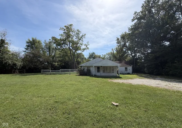 Photo 1 of Single family home for sale at 2773 E 600 North, Greenfield, IN 46140 | MLS# 22125996 | Listing updated on 2026-09-17