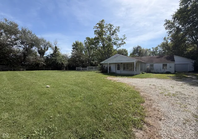 Photo 2 of Single family home for sale at 2773 E 600 North, Greenfield, IN 46140 | MLS# 22125996 | Listing updated on 2026-09-17