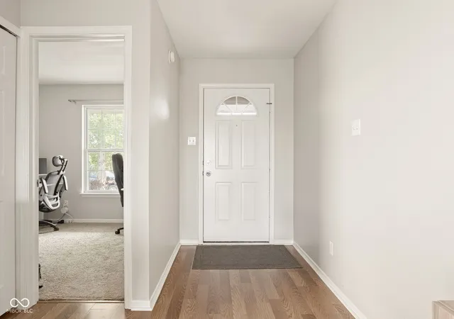 Photo 4 of Single family home for sale at 410 W Warrior Ct, Sheridan, IN 46069 | MLS# 22126023 | Listing updated on 2026-09-30