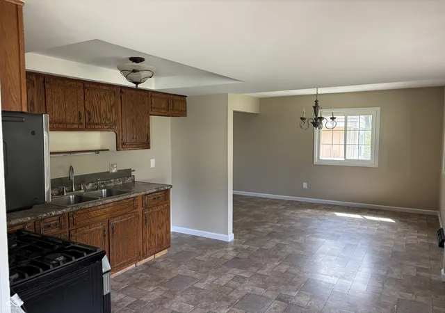 Photo 4 of Sale Pending at 1656 S 150 W, Greenfield, IN 46140 | MLS# 22126024 | Listing updated on 2026-10-01