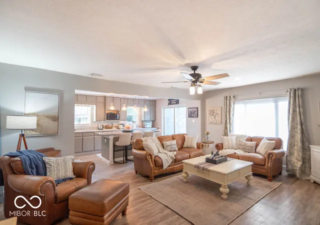Photo 1 of Single family home for sale at 71 W County Rd 500 S, Clayton, IN 46118 | MLS# 22126138 | Listing updated on 2026-09-16