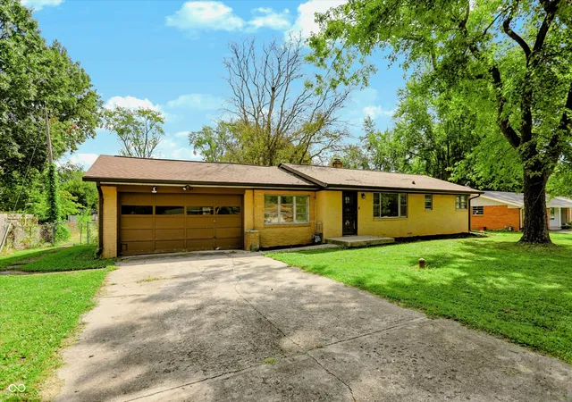 Single family home for sale at 801 Eustis Dr, Indianapolis, IN 46229 | MLS# 22126183
