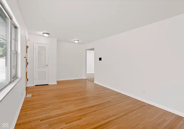 Photo 4 of Single family home for sale at 801 Eustis Dr, Indianapolis, IN 46229 | MLS# 22126183 | Listing updated on 2026-09-22
