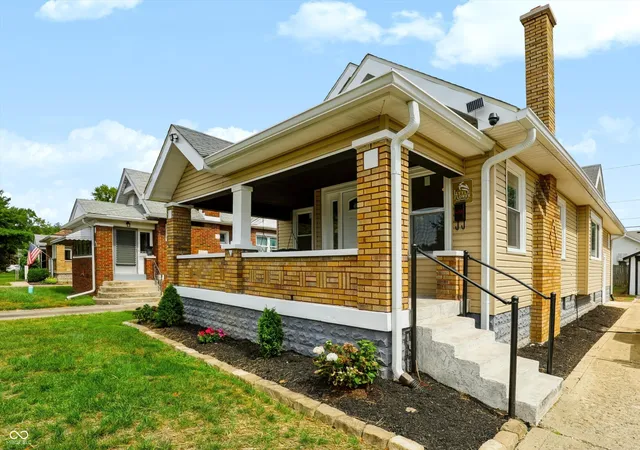 Photo 3 of Single family home for sale at 1419 N Linwood, Indianapolis, IN 46201 | MLS# 22126210 | Listing updated on 2026-09-21