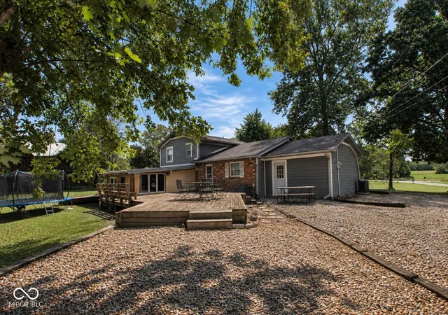 Photo 2 of Single family home for sale at 2515 Fire Sta Rd, Martinsville, IN 46151 | MLS# 22126268 | Listing updated on 2026-09-17