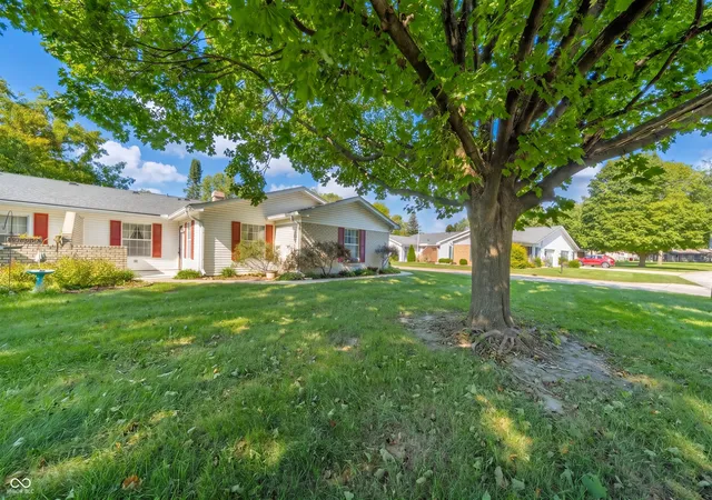 Photo 3 of Condo for sale at 4329 Commons Dr, Anderson, IN 46013 | MLS# 22126278 | Listing updated on 2026-09-22