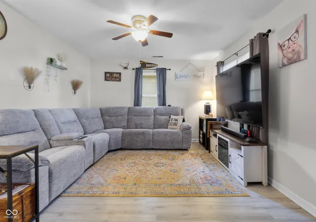 Photo 4 of Single family home for sale at 69 S Carlisle St, Bargersville, IN 46106 | MLS# 22126282 | Listing updated on 2026-09-17