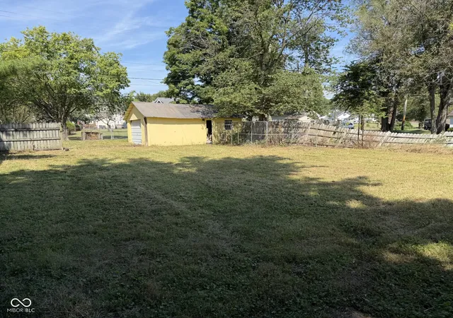 Photo 4 of Single family home for sale at 518 West 5th, Seymour, IN 47274 | MLS# 22126290 | Listing updated on 2026-09-16