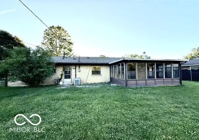 Photo 2 of Single family home for sale at 1521 Southwest 39th St, Richmond, IN 47374 | MLS# 22126295 | Listing updated on 2026-10-03