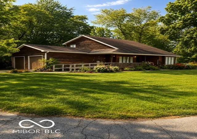 Photo 2 of Single family home for sale at 10840 E Heywood St, Seymour, IN 47274 | MLS# 22126340 | Listing updated on 2026-09-17