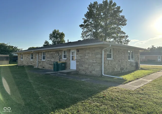 Photo 3 of Sale Pending at 1215 Raymond St, Plainfield, IN 46168 | MLS# 22126376 | Listing updated on 2026-09-18