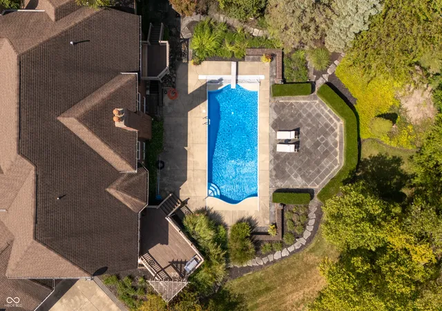 Photo 2 of Mansion for sale at 10598 Coppergate Dr, Carmel, IN 46032 | MLS# 22126380 | Listing updated on 2026-09-18