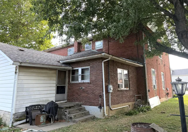 Photo 4 of Single family home for sale at 117 S Virginia St, Rockville, IN 47872 | MLS# 22126401 | Listing updated on 2026-10-05