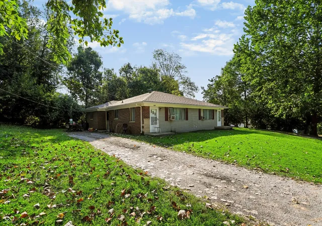 Photo 3 of Multi family home for sale at 1612 N Willis Dr, Bloomington, IN 47404 | MLS# 22126463 | Listing updated on 2026-09-18