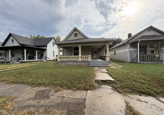 Photo 1 of Single family home for sale at 1530 South 17th, Terre Haute, IN 47802 | MLS# 22126466 | Listing updated on 2026-09-16