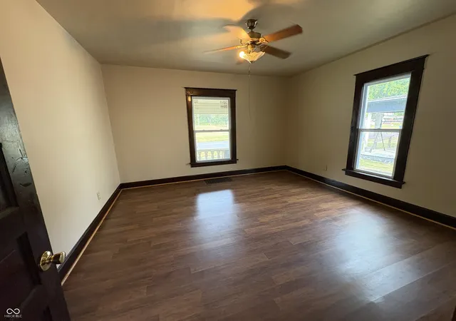 Photo 4 of Single family home for sale at 1530 South 17th, Terre Haute, IN 47802 | MLS# 22126466 | Listing updated on 2026-09-16