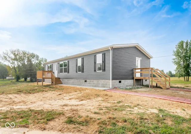 Photo 1 of Manufactured home for sale at 5954 N Us Hwy 31, Seymour, IN 47274 | MLS# 22126492 | Listing updated on 2026-09-18