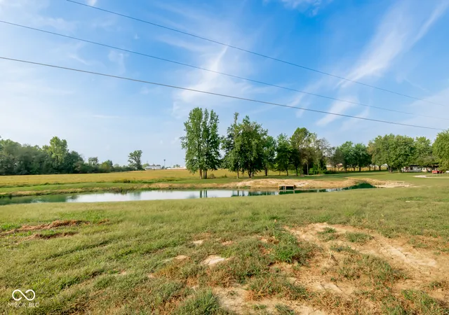 Photo 4 of Manufactured home for sale at 5954 N US Hwy 31, Seymour, IN 47274 | MLS# 22126492 | Listing updated on 2026-09-18