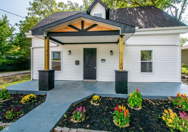 Photo 1 of Single family home for sale at 1401 W 6th Street, Bloomington, IN 47404 | MLS# 22126523 | Listing updated on 2026-09-18