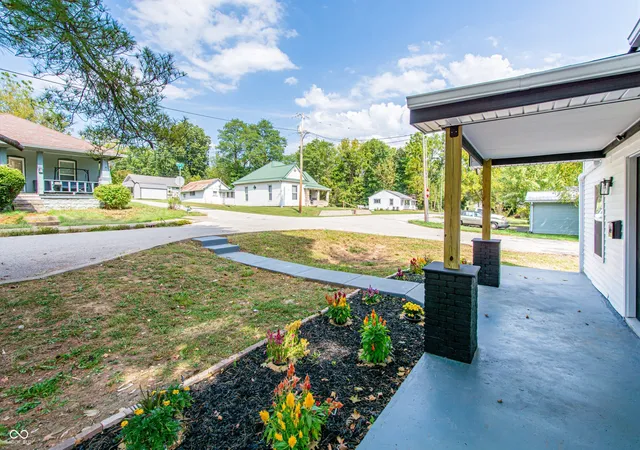 Photo 2 of Single family home for sale at 1401 W 6th Street, Bloomington, IN 47404 | MLS# 22126523 | Listing updated on 2026-09-18