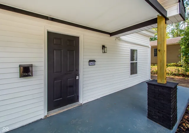 Photo 3 of Single family home for sale at 1401 W 6th Street, Bloomington, IN 47404 | MLS# 22126523 | Listing updated on 2026-09-18