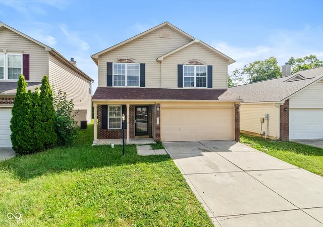 Photo 1 of Single family home for sale at 3913 Candle Berry Dr, Indianapolis, IN 46235 | MLS# 22126526 | Listing updated on 2026-09-16