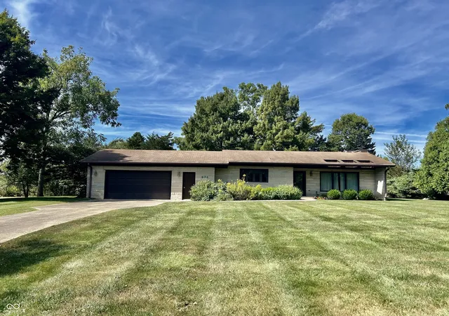 Photo 1 of Single family home for sale at 874 S Lakehurst Dr, Franklin, IN 46131 | MLS# 22126528 | Listing updated on 2026-09-21