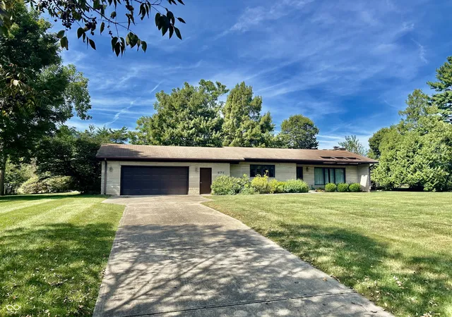 Photo 2 of Single family home for sale at 874 S Lakehurst Dr, Franklin, IN 46131 | MLS# 22126528 | Listing updated on 2026-09-21
