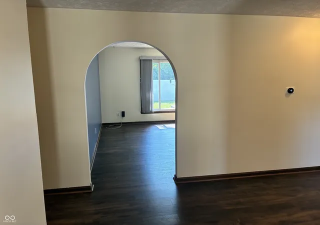 Photo 3 of Single family home for sale at 4003 W Fairview Rd, Greenwood, IN 46142 | MLS# 22126583 | Listing updated on 2026-09-25