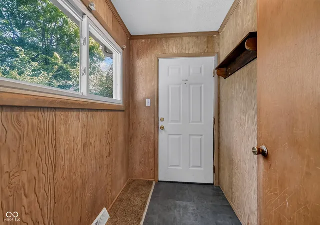 Photo 2 of Single family home for sale at 1516 Ruth Dr, Indianapolis, IN 46240 | MLS# 22126592 | Listing updated on 2026-10-07