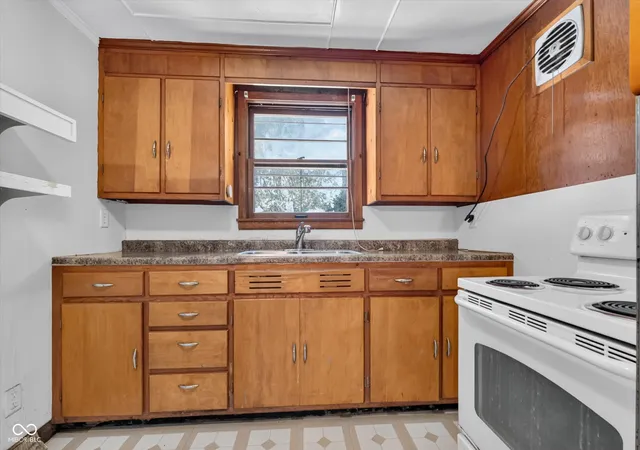 Photo 4 of Single family home for sale at 1516 Ruth Dr, Indianapolis, IN 46240 | MLS# 22126592 | Listing updated on 2026-10-07