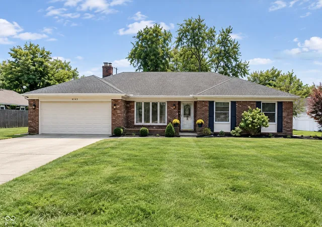 Single family home for sale at 1645 Kingsley Dr, Anderson, IN 46011 | MLS# 22126609