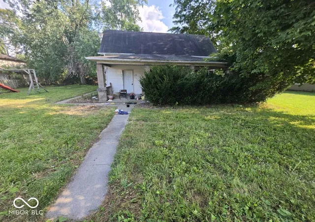 Photo 1 of Single family home for sale at 3353 Main St, Plainfield, IN 46168 | MLS# 22126771 | Listing updated on 2026-09-18